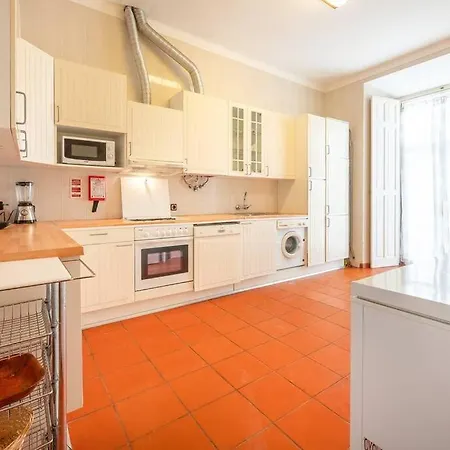 בית נופש Guestready - Coastal Comfort By The